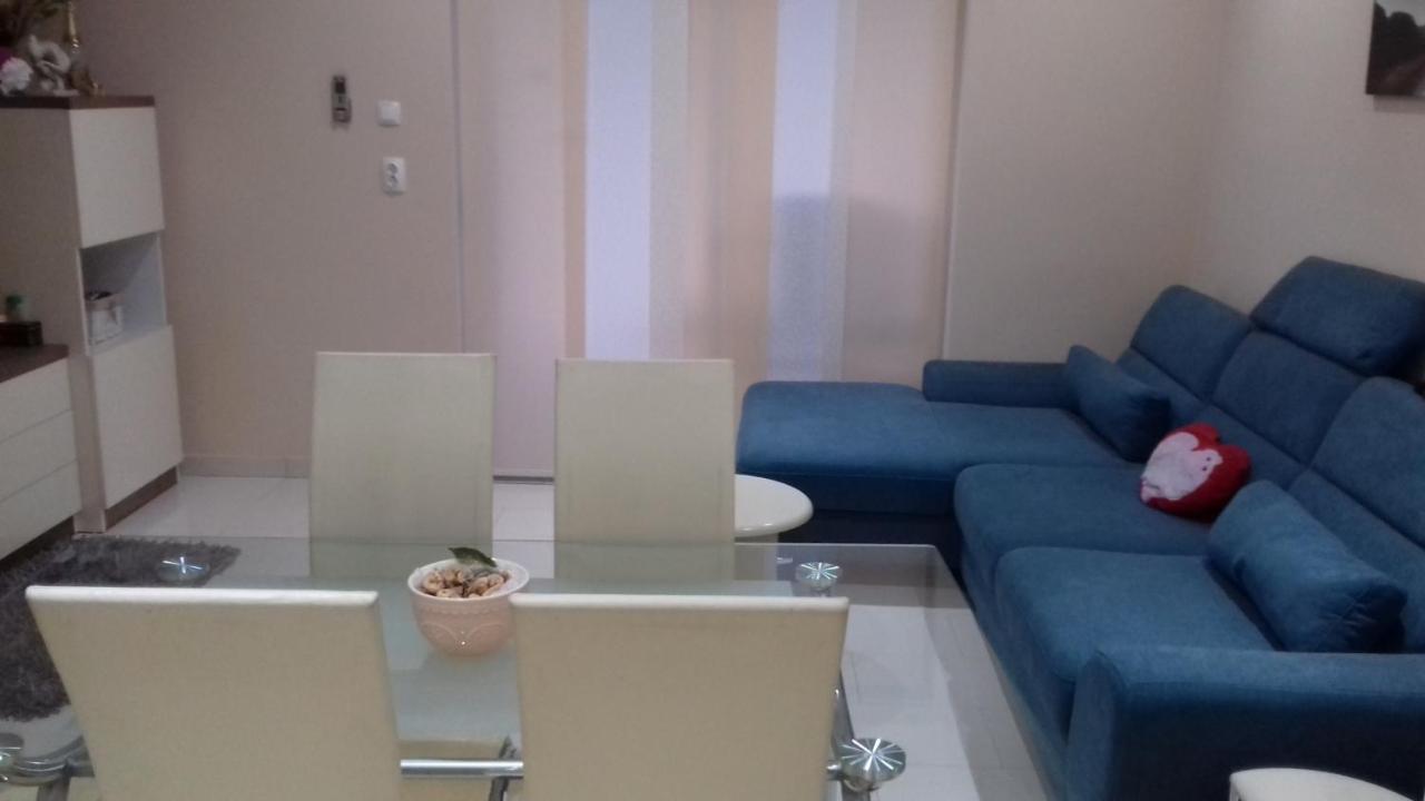 פודגורה Apartman Gabriel מראה חיצוני תמונה
